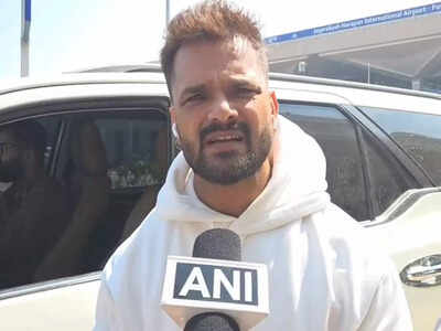 Bihar polls rjd candidate khesari lal yadav vows to improve chapra39s drain system if elected.jpg