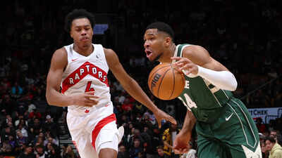 Bucks vs raptors in a game.jpg