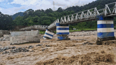 Darjeeling landslides.jpg