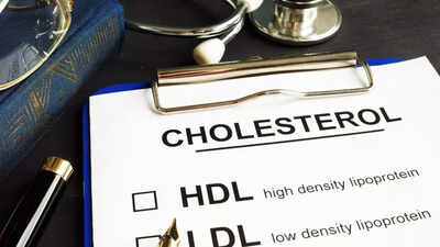 Dont ignore these 6 eye symptoms that signal high cholesterol.jpg