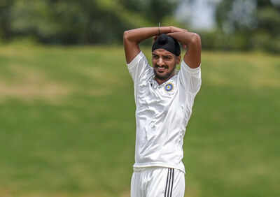 Duleep trophy 2025 east zone vs north zone.jpg