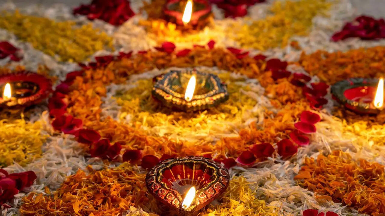 Flower rangoli.jpg