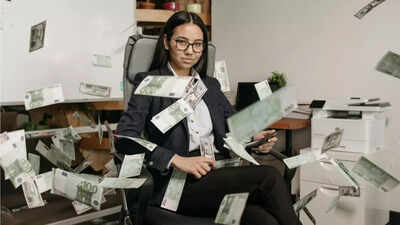 Gen z is ditching college for non traditional career paths six alternatives to consider.jpg