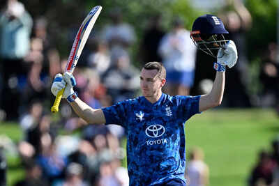 Harry brook makes 135 but england39s ashes stars struggle in the first odi against new zealand.jpg