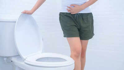 If your urine looks foamy dont ignore it this could be your bodys first waning sign for kidney damag.jpeg