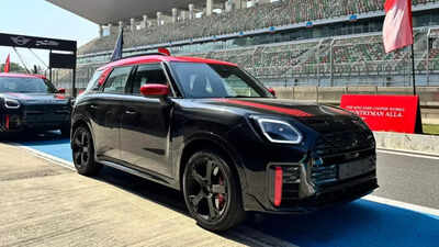 Mini jcw countryman all4 launched price details of fastest mini in india.jpg