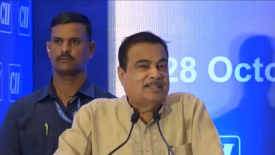 Nitin gadkari orders babus to put qr codes on highways with contractor and officers details.jpg