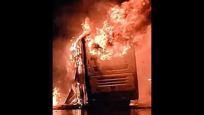 Phone consignment on busmay have added fuel to fire.jpg