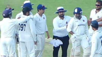 Prithvi shaw tries to hit musheer khan with bat in anger.jpg