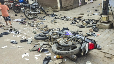 Protest over i love mohammad posters in bareilly.jpg