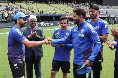 Rohit sharma amp nitish reddy.jpg