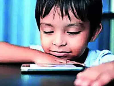 Screen time in students.jpg