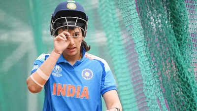 Smriti mandhana 2010 icc.jpg
