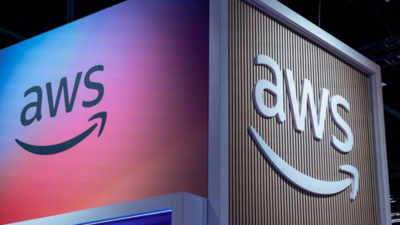 The 15 hour aws outage brought thousands of businesses to a halt.jpg