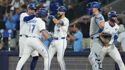 Toronto blue jays vs los angeles dodgers.jpg