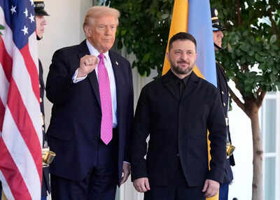 Trump and zelenskyy hold talks with us leader showing hesitance to send kyiv tomahawk missiles 1.jpg