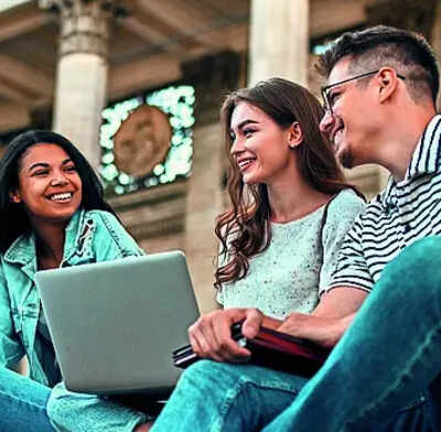 Us college students.jpg