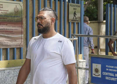 Yuvraj singh appears before ed.jpg