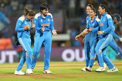 1762439425 team india.jpg