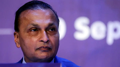 1763414671 anil ambani.jpg