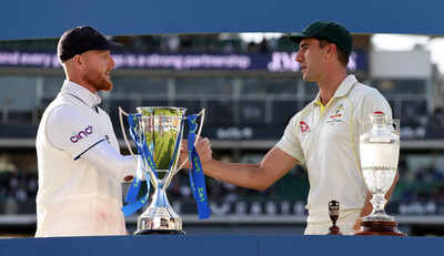 1763452172 england v australia lv insurance ashes 5th test match day five.jpg