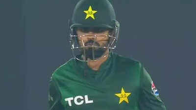 1764313100 babar azam.jpg