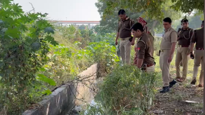 A beheaded body of woman was found floating in a drain near sector 82 cut on thursday afternoon.jpg