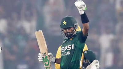 Babar azam 0911 afp.jpg