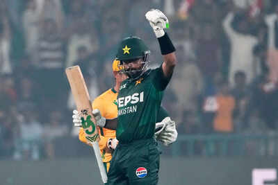 Babar39s half century leads pakistan to series clinching four wicket win over against south africa.j.jpeg