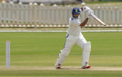 Duleep trophy central zone vs west zone day 2.jpg