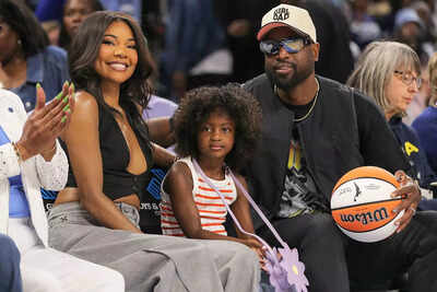 Gabrielle union with kaavia and dwyane wade.jpg