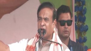 Himanta biswa sarma addressing the rally in siwan ani.jpg