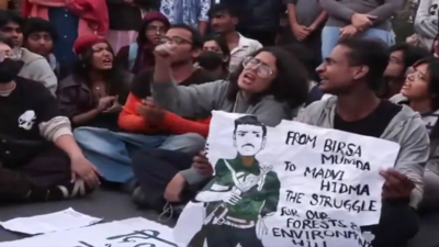 India gate pollution protest case.jpg