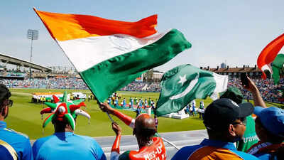 India pak fans 0911 c.jpg