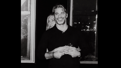 Jennifer aniston wishes her boyfriend jim curtis a happy birthday heres their full love story.jpg