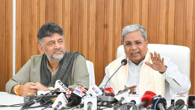 Karnataka39s deputy chief minister dk shivakumar and chief minister siddaramaiah met to quell specul.png