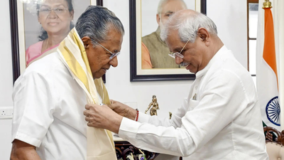 Kerala governor rajendra arlekar greets cm vijayan during the latter39s visit to the raj bhavan file.png