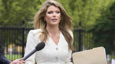 Lindsey halligan.jpg