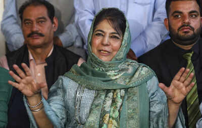 Mehbooba mufti39s press conference.jpg
