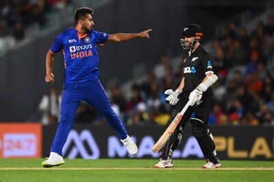 New zealand v india 1st odi.jpg