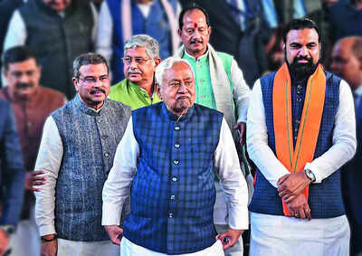 Nitish to take oath as cm for 10th time today.jpg