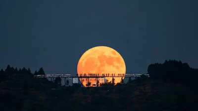 November supermoon 2025 witness the closest and brightest full moon of the year with tips on how and.jpeg