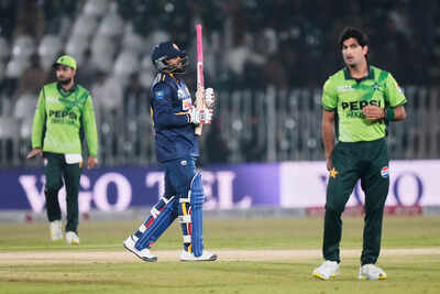 Pakistan beats sri lanka by 6 runs in odi series opener despite hasarangas efforts.jpg