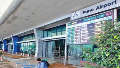 Pune airport chaos as pilot cites duty time cap.jpg