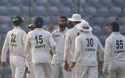 Ranji trophy delhi vs jampk.jpg