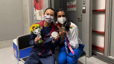 Sindhu tai badminton.jpg