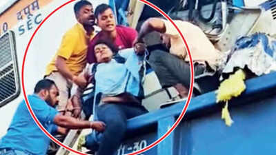 The collision marks the sixth fatal railway accident this year excluding those at level crossings.jp .jpeg