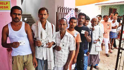 Voting in bihar was conducted on november 6 and 11.jpg