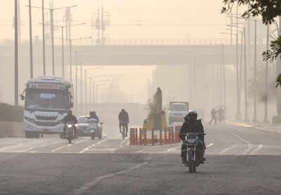 Weather air pollution in noida.jpg