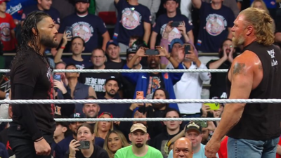 Wwe raw november 17.jpg